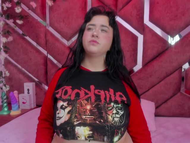 VictoriaRossy's BongaCams show and profile