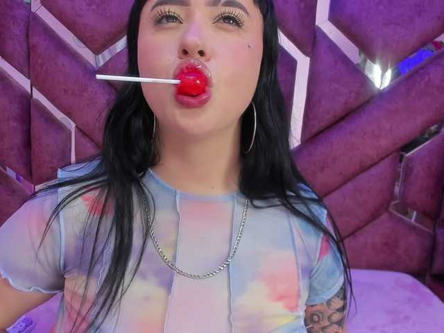 VictoriaRossy's BongaCams show and profile