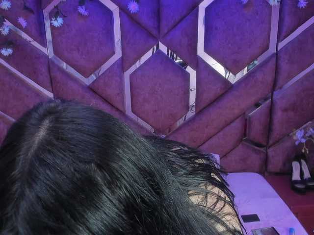 VictoriaRossy's BongaCams show and profile