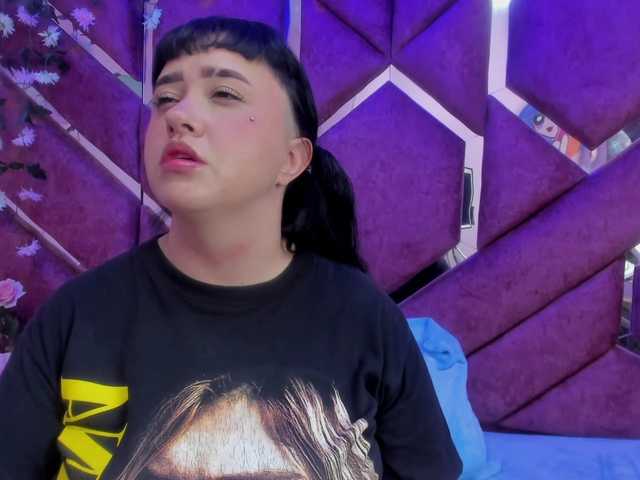 VictoriaRossy's BongaCams show and profile