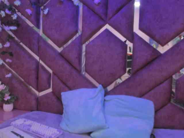 VictoriaRossy webcam