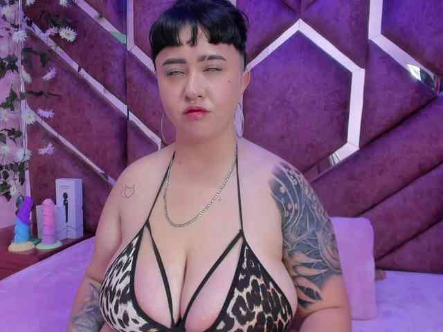 VictoriaRossy webcam