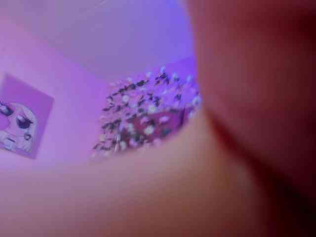 VictoriaRossy webcam