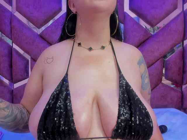 VictoriaRossy webcam