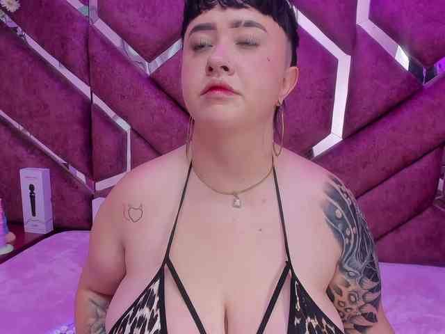 VictoriaRossy webcam