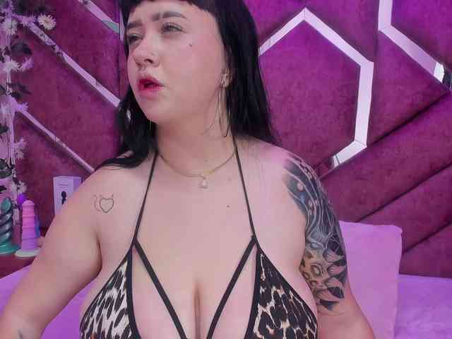 VictoriaRossy webcam