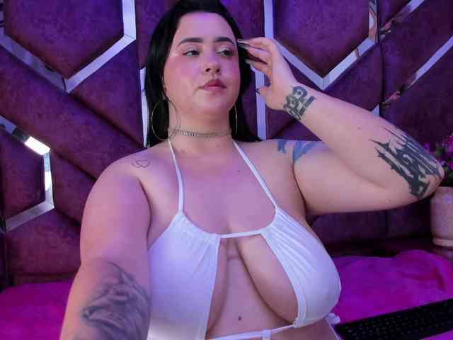 VictoriaRossy webcam