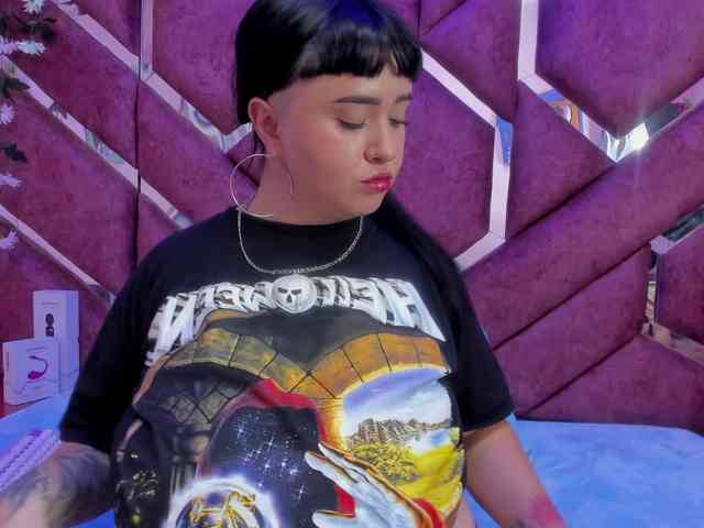 VictoriaRossy webcam