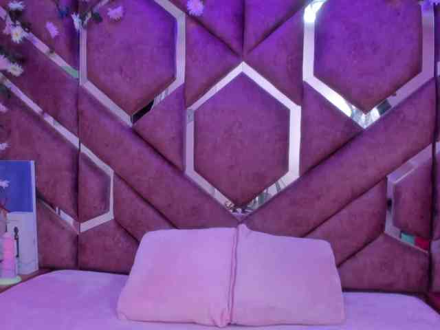 VictoriaRossy Live Webcam on BongaCams