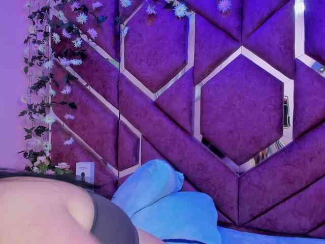 VictoriaRossy webcam