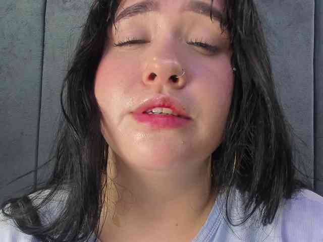 VictoriaRossy webcam