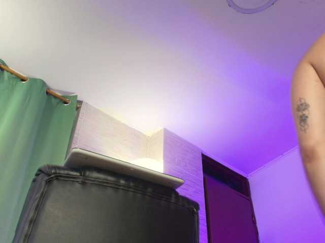 DakotaRobbins's BongaCams show and profile