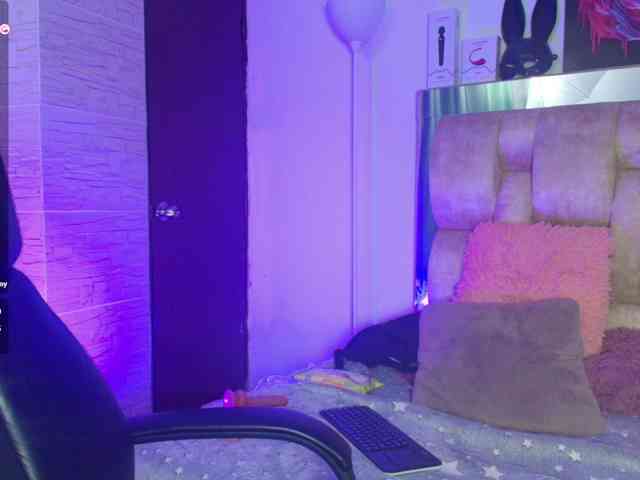 DakotaRobbins webcam