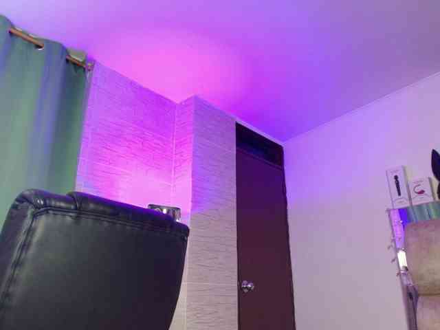 DakotaRobbins webcam