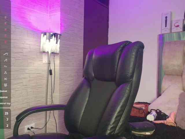 DakotaRobbins DakotaRobbins