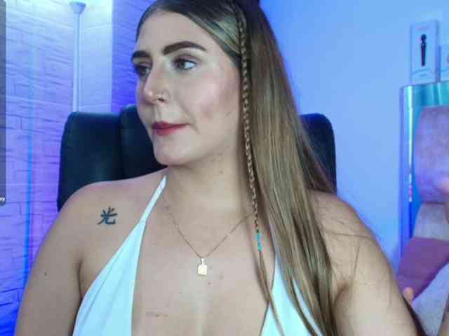 DakotaRobbins webcam