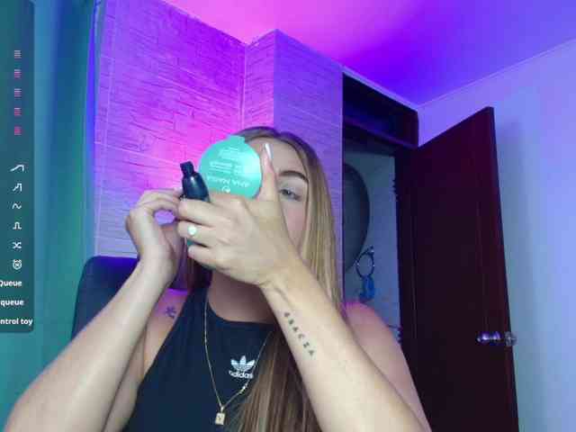 DakotaRobbins DakotaRobbins