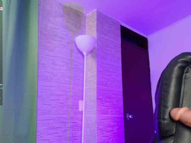 DakotaRobbins webcam