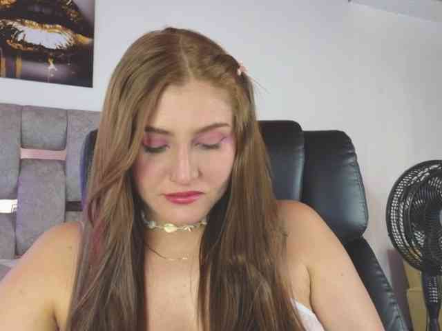 DakotaRobbins webcam