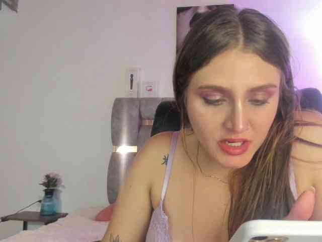DakotaRobbins webcam