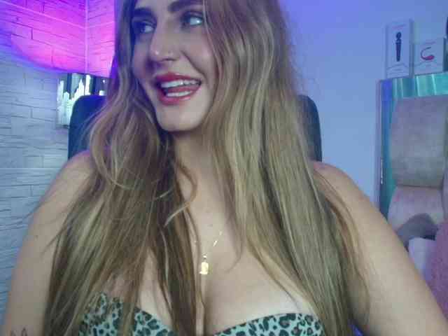 DakotaRobbins webcam