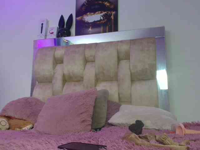 DakotaRobbins webcam