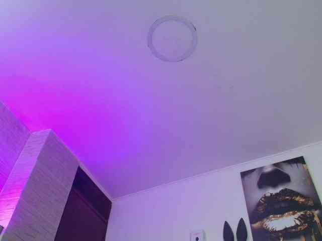 DakotaRobbins webcam