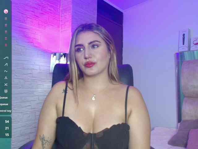 DakotaRobbins webcam