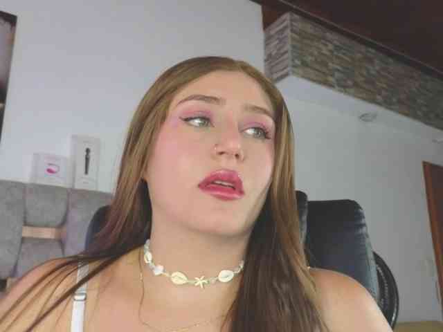 DakotaRobbins webcam