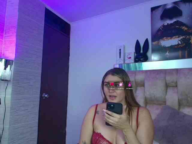 DakotaRobbins webcam