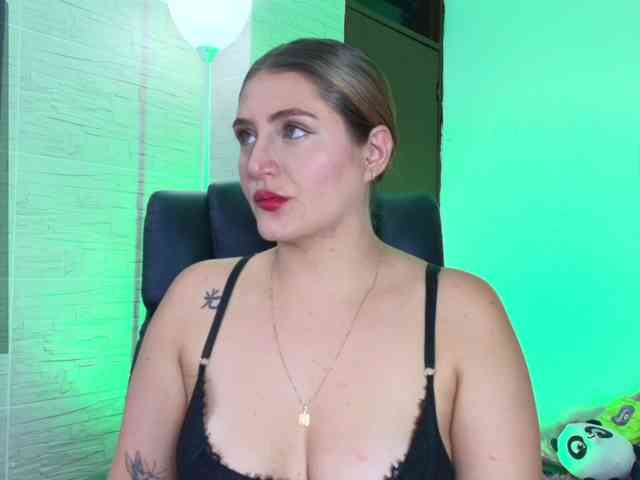 DakotaRobbins webcam