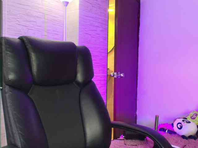 DakotaRobbins webcam