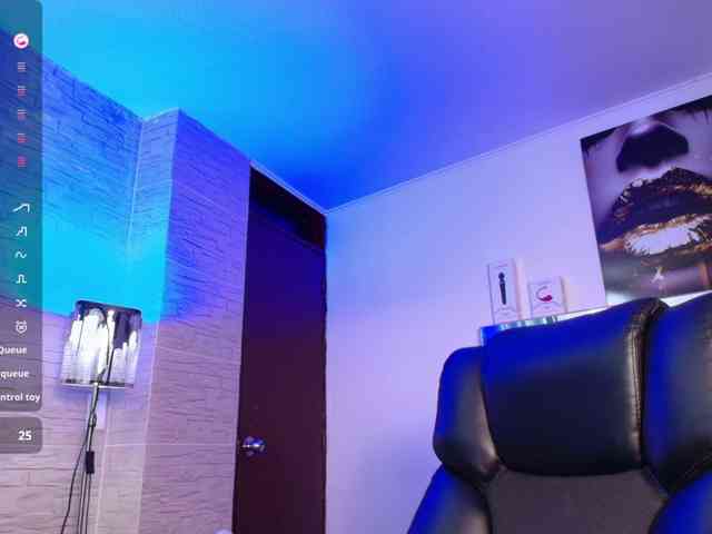 DakotaRobbins webcam