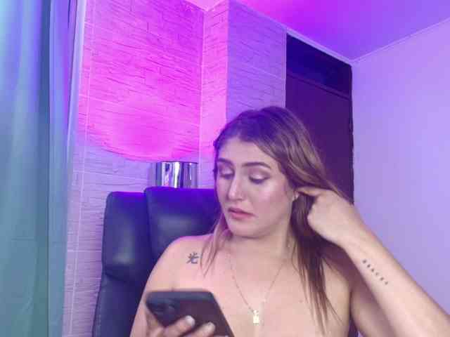 DakotaRobbins webcam