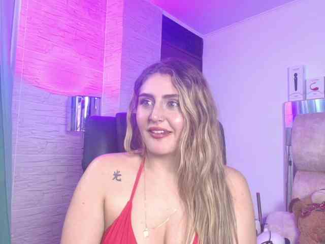 DakotaRobbins webcam