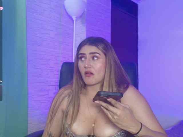 DakotaRobbins webcam