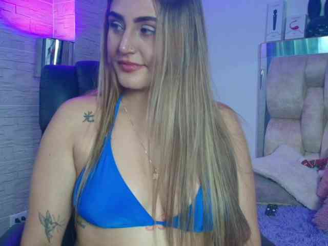 DakotaRobbins webcam