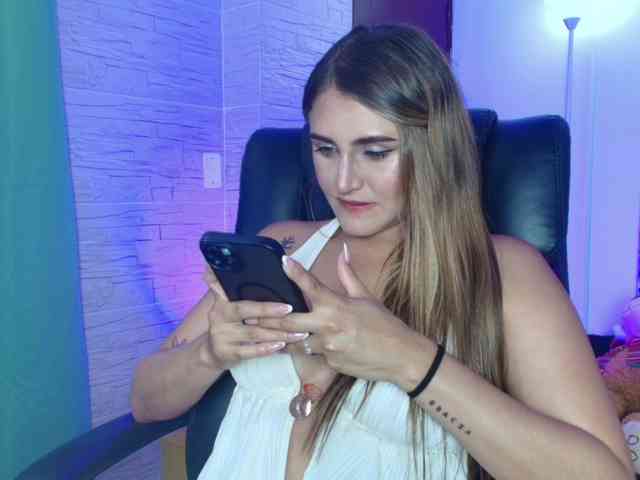 DakotaRobbins webcam