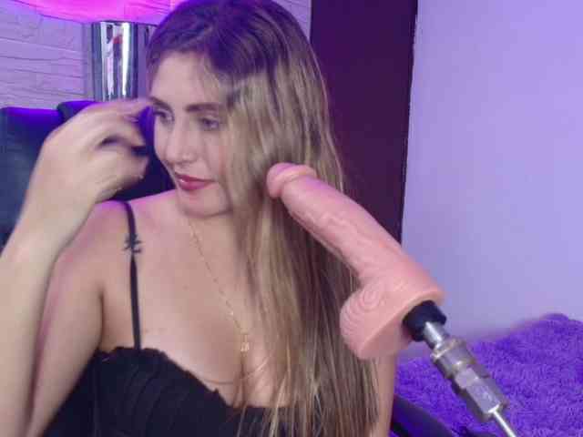 DakotaRobbins webcam