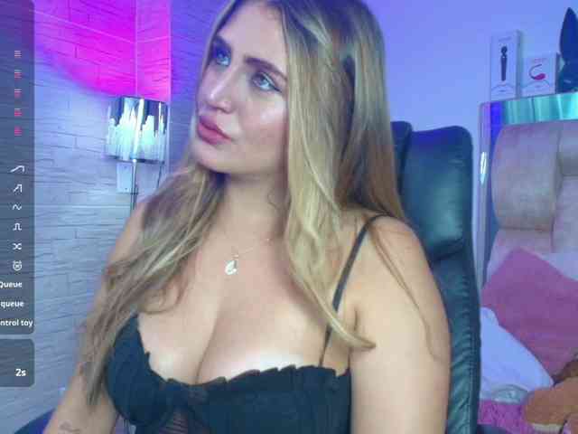 DakotaRobbins webcam