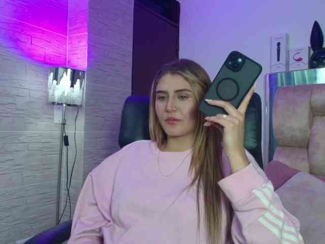 DakotaRobbins webcam