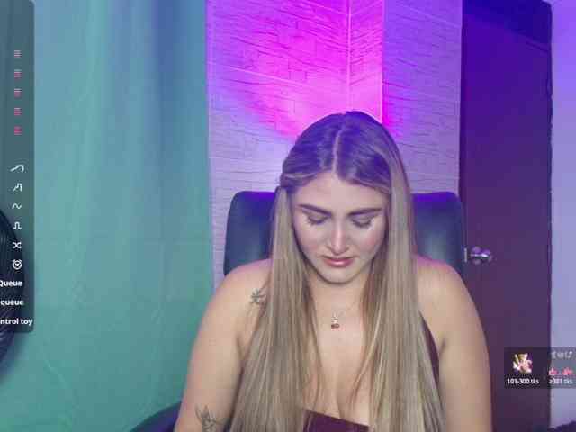 DakotaRobbins webcam