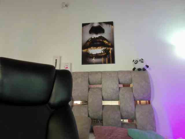 DakotaRobbins webcam