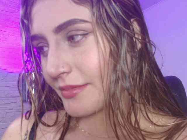 DakotaRobbins webcam