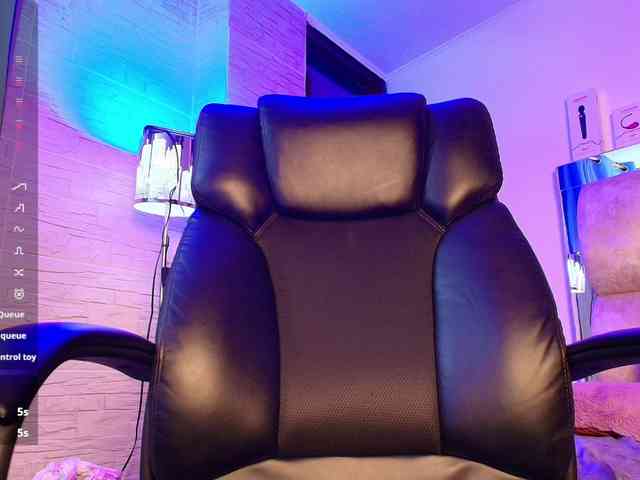 DakotaRobbins webcam