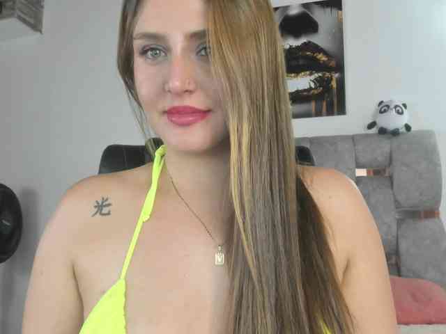DakotaRobbins webcam