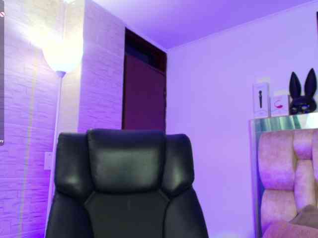 DakotaRobbins webcam