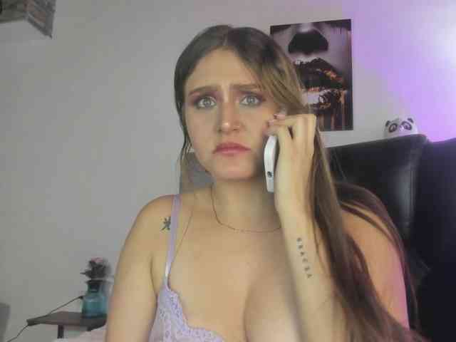 DakotaRobbins webcam