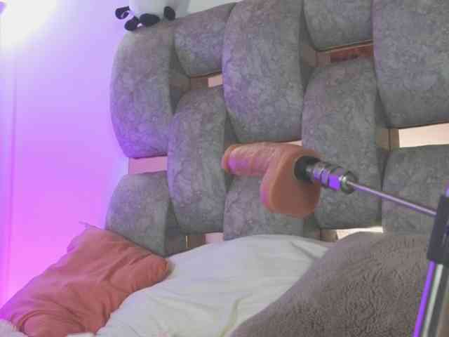 DakotaRobbins webcam