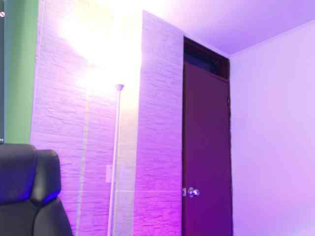 DakotaRobbins webcam